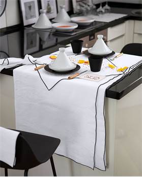 Tischdecke schwarz, weiß